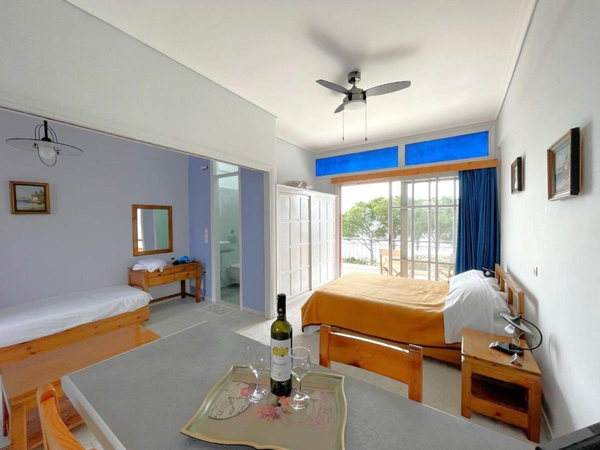 Theodora Apartments Avía المظهر الخارجي الصورة