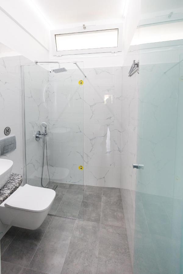 Theodora Apartments Avía المظهر الخارجي الصورة
