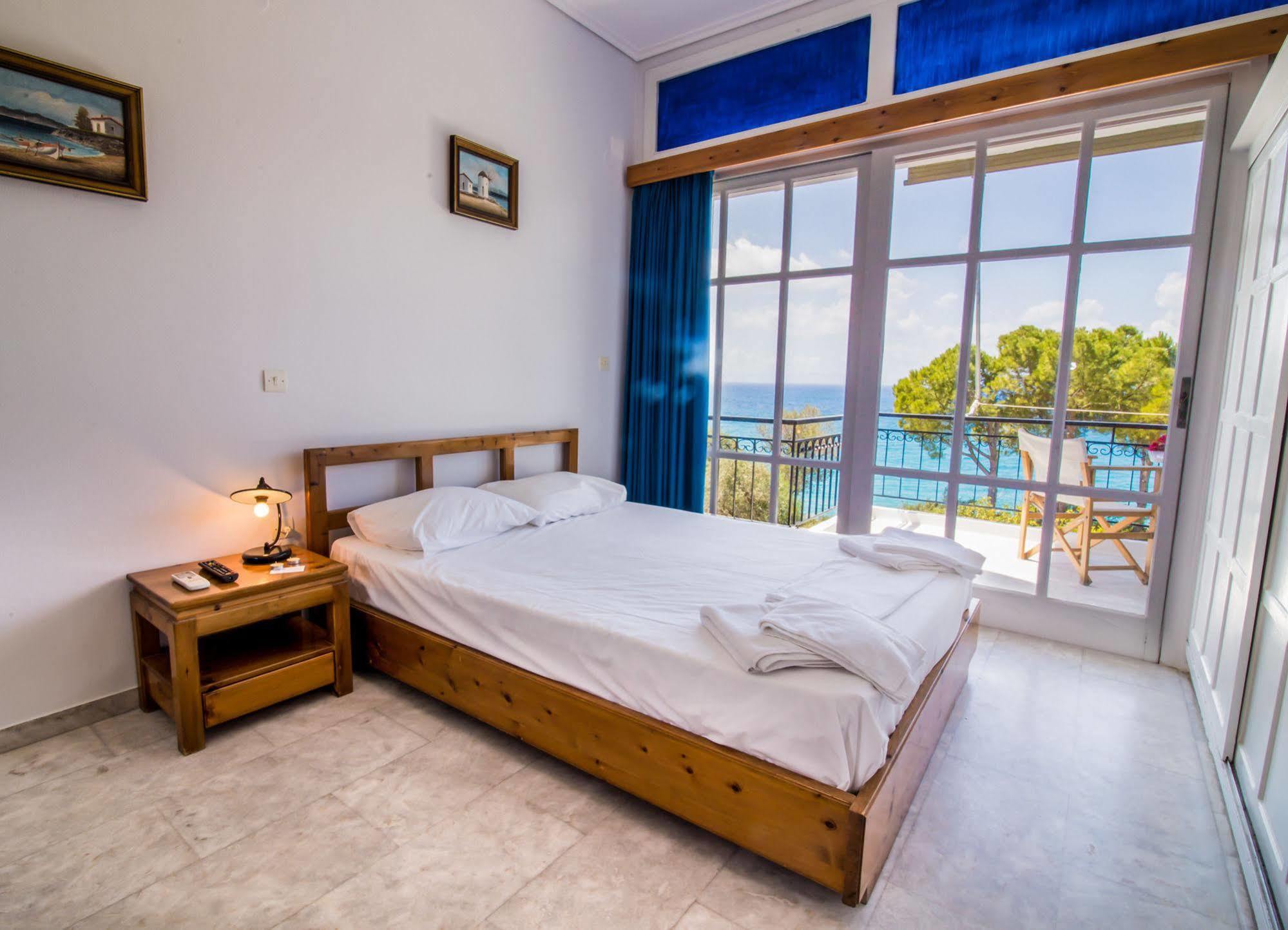 Theodora Apartments Avía المظهر الخارجي الصورة