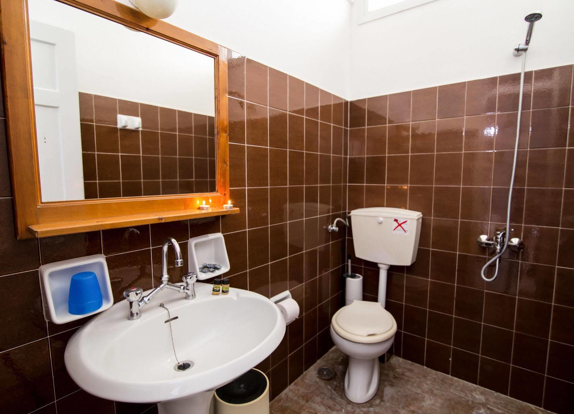 Theodora Apartments Avía المظهر الخارجي الصورة
